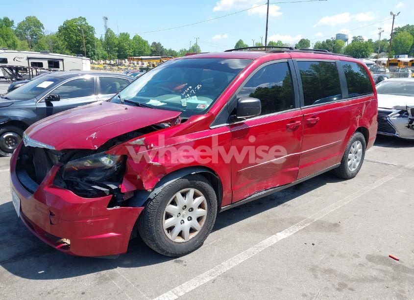 Photo 2 of 2010 Chrysler Town & COUNTRY LX (VIN 2A4RR4DE5AR220231)