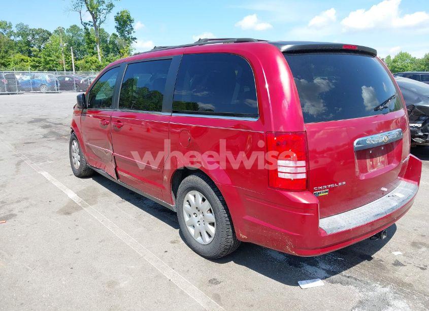 Photo 3 of 2010 Chrysler Town & COUNTRY LX (VIN 2A4RR4DE5AR220231)