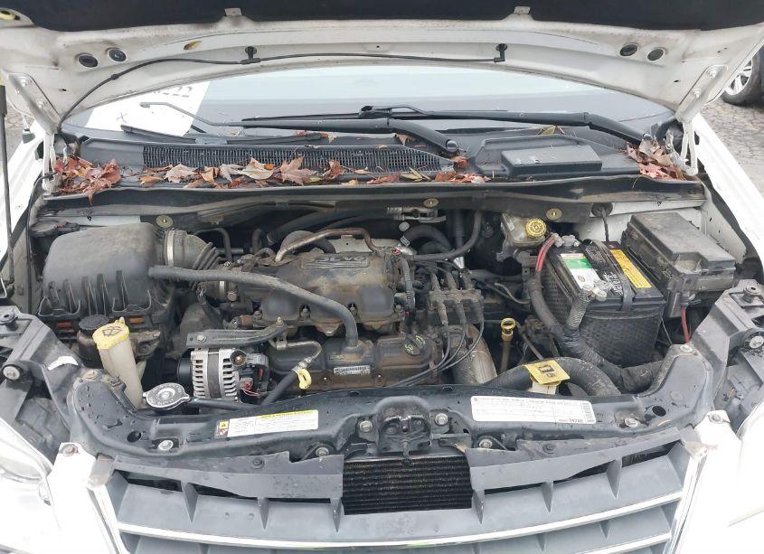 Photo 10 of 2010 Chrysler Town & COUNTRY LX (VIN 2A4RR4DE7AR206377)