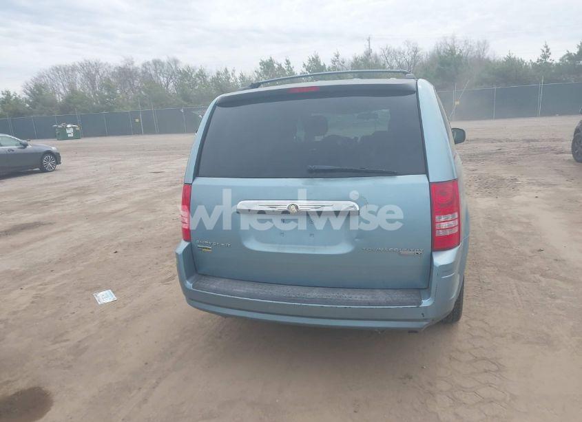 Photo 16 of 2010 Chrysler Town & COUNTRY LX (VIN 2A4RR4DE8AR161837)