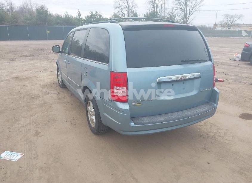 Photo 3 of 2010 Chrysler Town & COUNTRY LX (VIN 2A4RR4DE8AR161837)