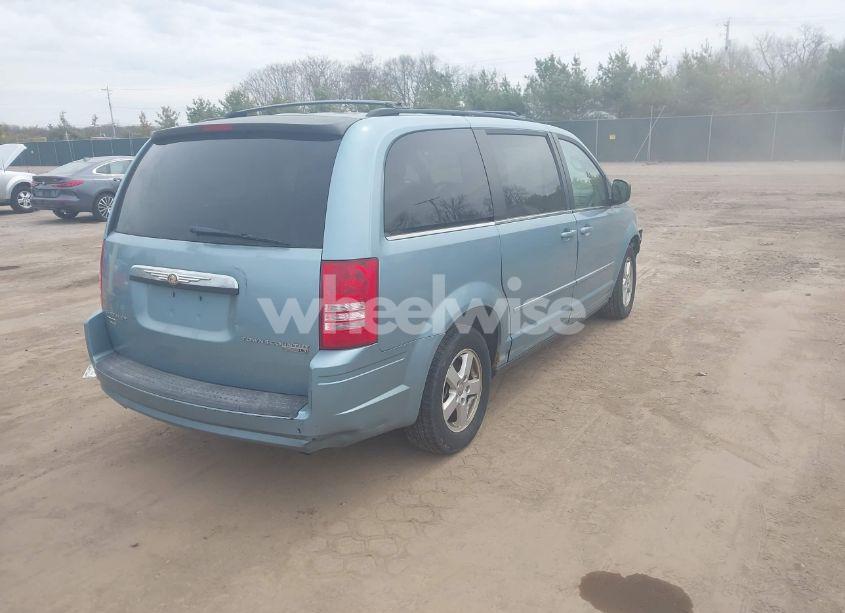 Photo 4 of 2010 Chrysler Town & COUNTRY LX (VIN 2A4RR4DE8AR161837)