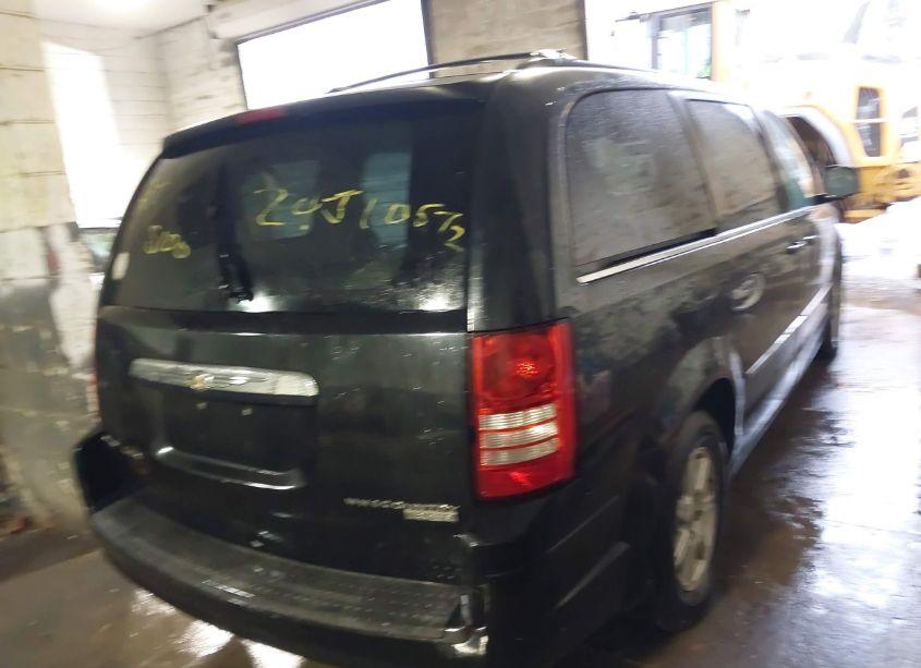 Photo 4 of 2010 Chrysler Town & COUNTRY TOURING (VIN 2A4RR5D10AR103319)