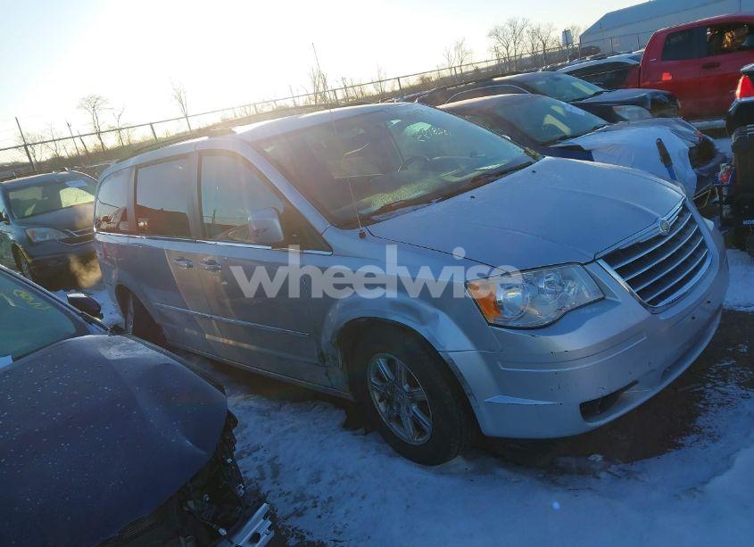 2010 Chrysler Town & COUNTRY TOURING (VIN 2A4RR5D10AR129449) main photo