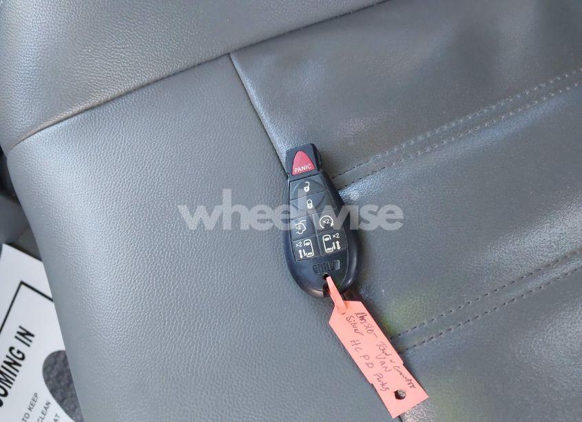 Photo 11 of 2010 Chrysler Town & COUNTRY TOURING (VIN 2A4RR5D10AR129449)