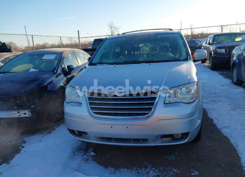 Photo 12 of 2010 Chrysler Town & COUNTRY TOURING (VIN 2A4RR5D10AR129449)