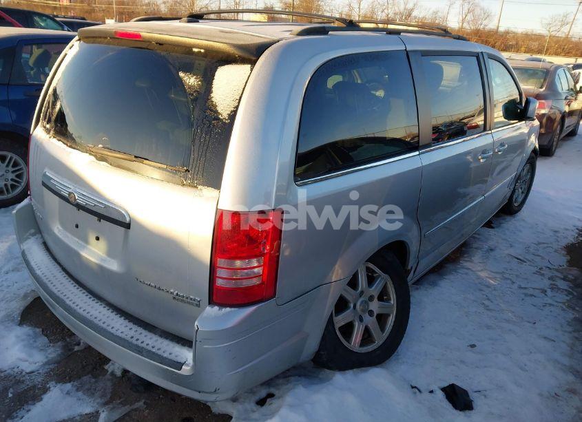 Photo 4 of 2010 Chrysler Town & COUNTRY TOURING (VIN 2A4RR5D10AR129449)