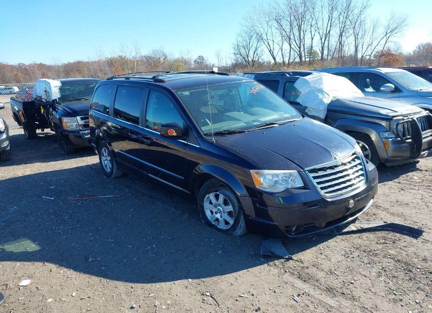 2010 Chrysler Town & COUNTRY TOURING (VIN 2A4RR5D10AR140922) main photo