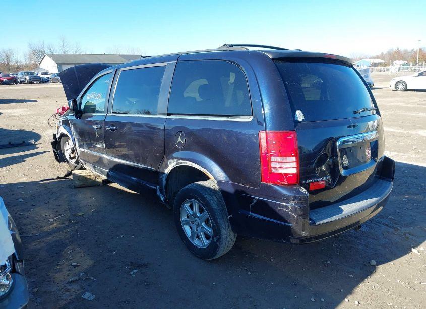 Photo 3 of 2010 Chrysler Town & COUNTRY TOURING (VIN 2A4RR5D10AR140922)