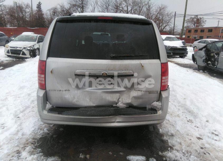 Photo 16 of 2010 Chrysler Town & COUNTRY TOURING (VIN 2A4RR5D10AR142668)