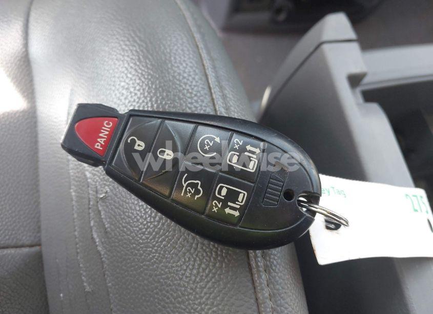 Photo 11 of 2010 Chrysler Town & COUNTRY TOURING (VIN 2A4RR5D10AR189117)