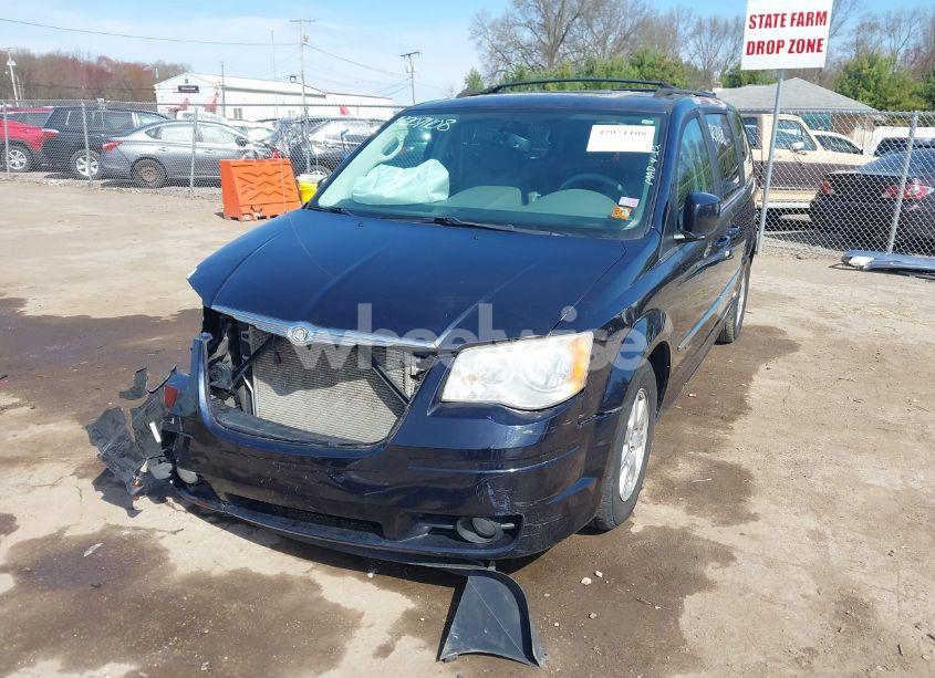 Photo 2 of 2010 Chrysler Town & COUNTRY TOURING (VIN 2A4RR5D10AR189117)