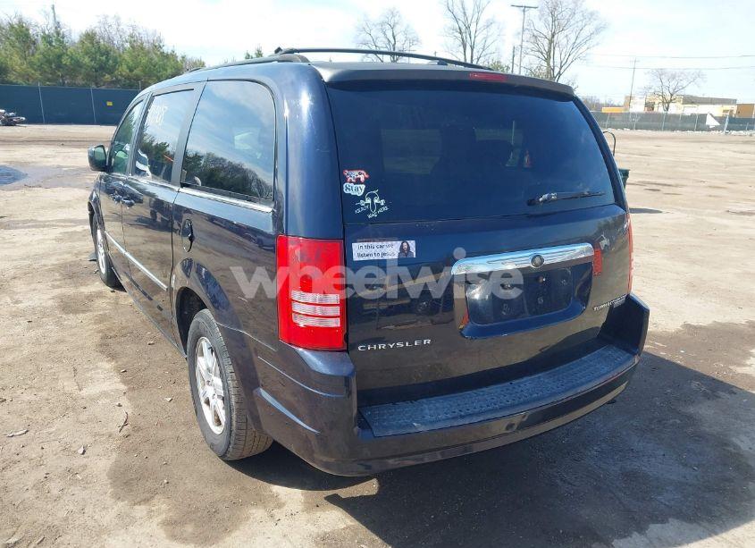 Photo 3 of 2010 Chrysler Town & COUNTRY TOURING (VIN 2A4RR5D10AR189117)