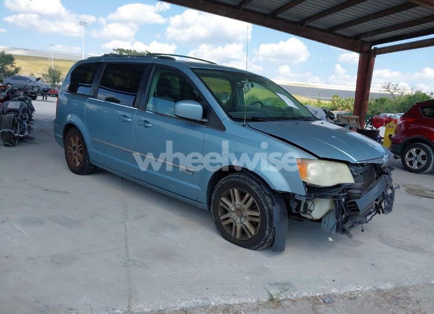 2010 Chrysler Town & COUNTRY TOURING (VIN 2A4RR5D10AR298645) main photo