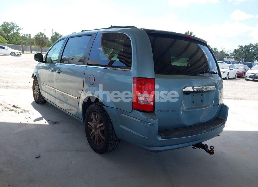 Photo 3 of 2010 Chrysler Town & COUNTRY TOURING (VIN 2A4RR5D10AR298645)