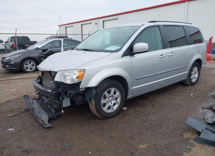 Photo 2 of 2010 Chrysler Town & COUNTRY TOURING (VIN 2A4RR5D10AR309157)