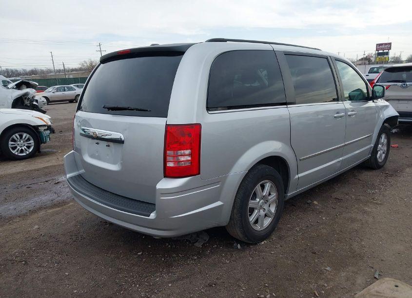 Photo 4 of 2010 Chrysler Town & COUNTRY TOURING (VIN 2A4RR5D10AR309157)