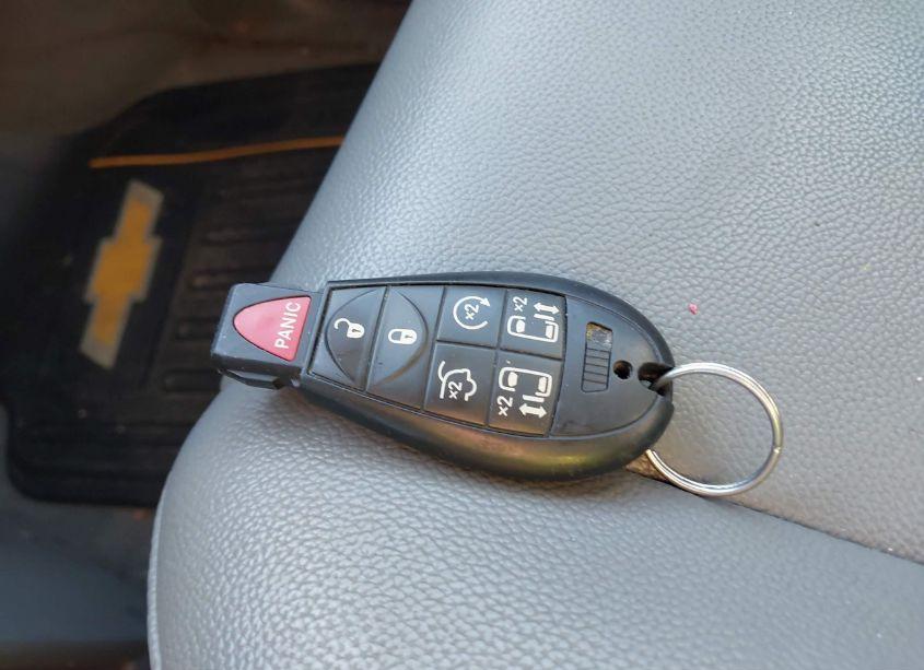 Photo 11 of 2010 Chrysler Town & COUNTRY TOURING (VIN 2A4RR5D10AR310275)