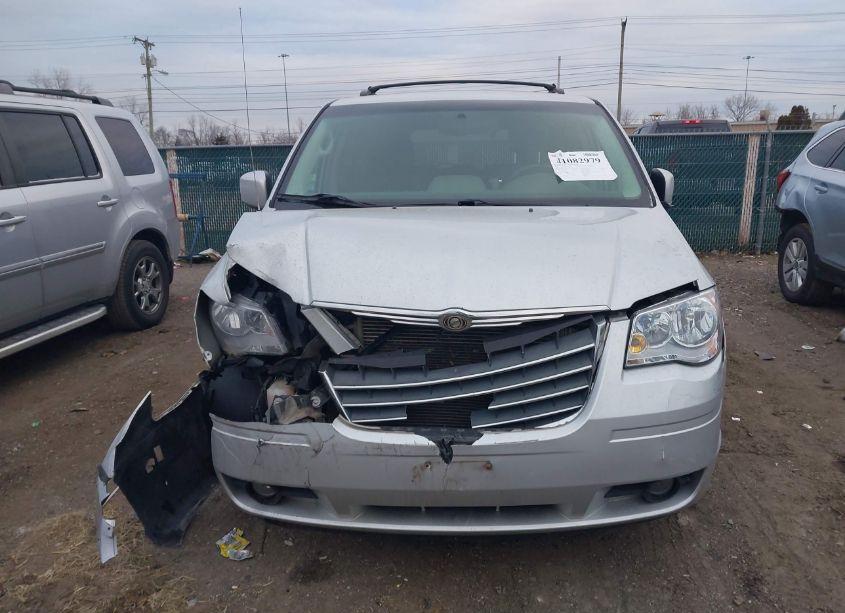 Photo 12 of 2010 Chrysler Town & COUNTRY TOURING (VIN 2A4RR5D10AR492849)