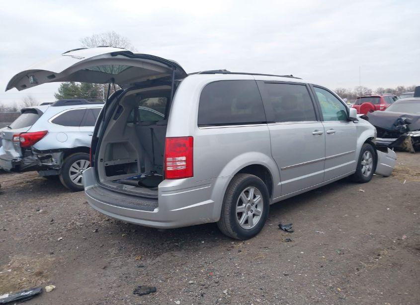 Photo 4 of 2010 Chrysler Town & COUNTRY TOURING (VIN 2A4RR5D10AR492849)