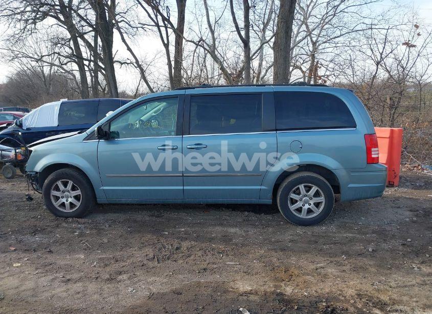 Photo 15 of 2010 Chrysler Town & COUNTRY TOURING (VIN 2A4RR5D11AR217796)