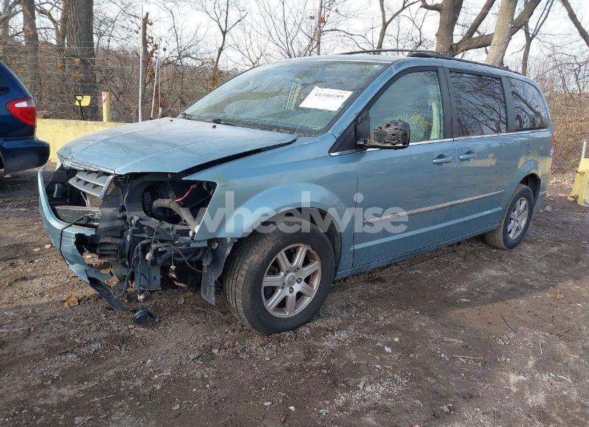 Photo 2 of 2010 Chrysler Town & COUNTRY TOURING (VIN 2A4RR5D11AR217796)