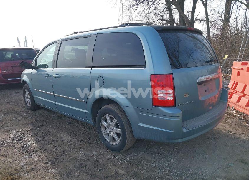 Photo 3 of 2010 Chrysler Town & COUNTRY TOURING (VIN 2A4RR5D11AR217796)