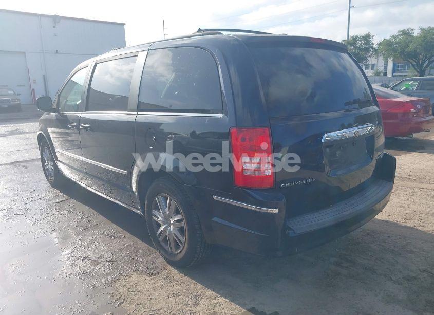 Photo 3 of 2010 Chrysler Town & COUNTRY TOURING (VIN 2A4RR5D11AR281580)