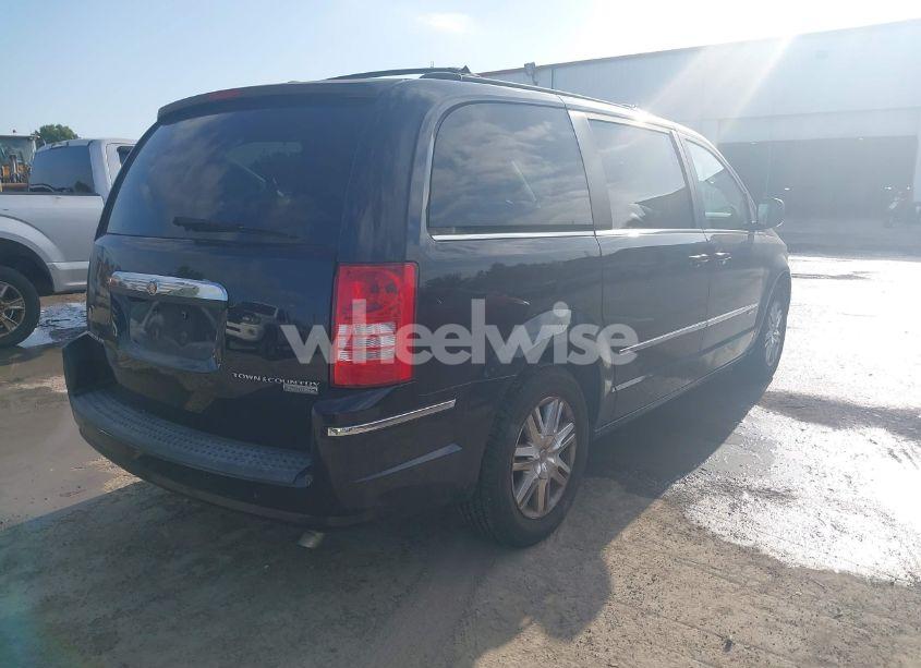 Photo 4 of 2010 Chrysler Town & COUNTRY TOURING (VIN 2A4RR5D11AR281580)