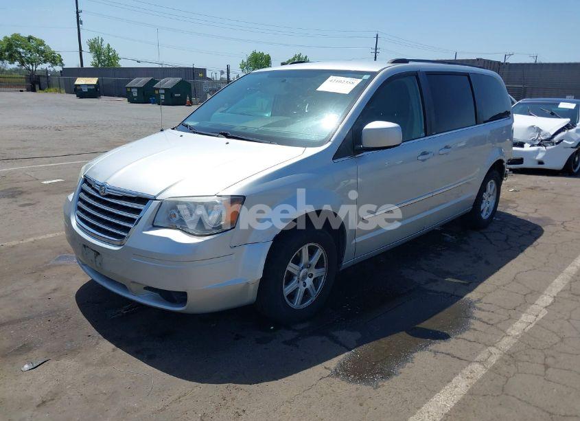 Photo 2 of 2010 Chrysler Town & COUNTRY TOURING (VIN 2A4RR5D11AR346489)