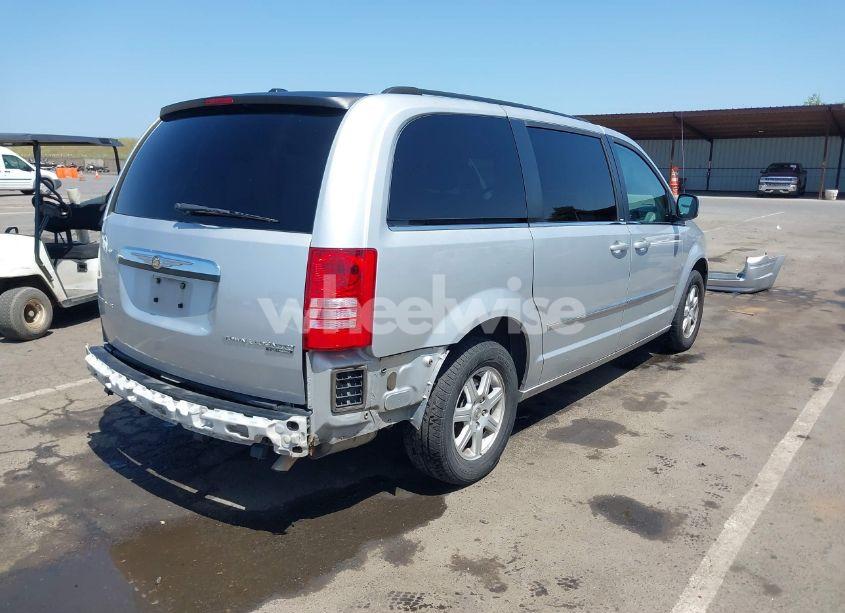 Photo 4 of 2010 Chrysler Town & COUNTRY TOURING (VIN 2A4RR5D11AR346489)