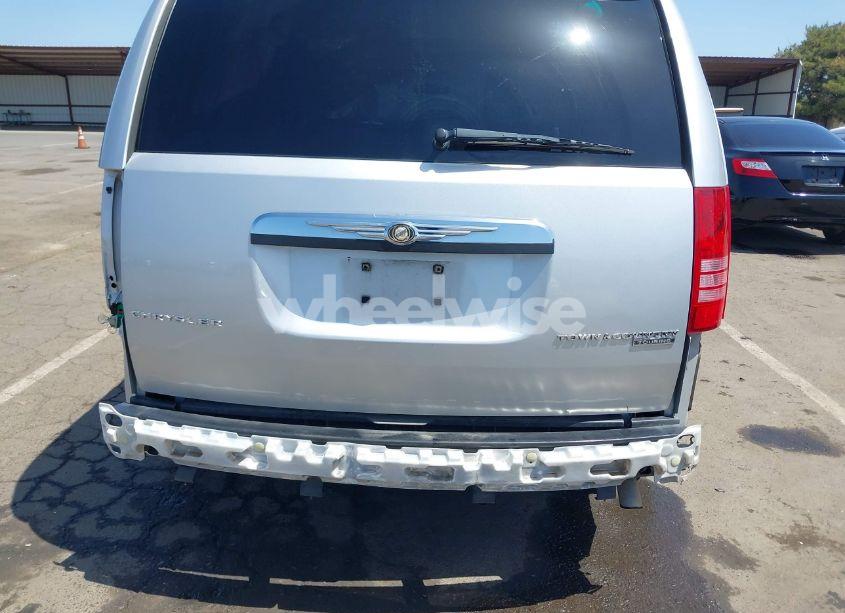 Photo 6 of 2010 Chrysler Town & COUNTRY TOURING (VIN 2A4RR5D11AR346489)