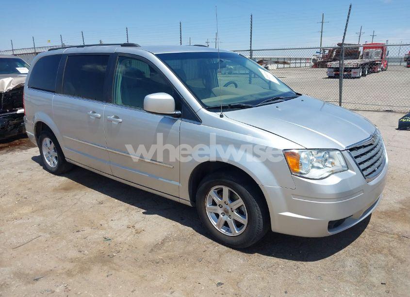 2010 Chrysler Town & COUNTRY TOURING (VIN 2A4RR5D11AR373188) main photo