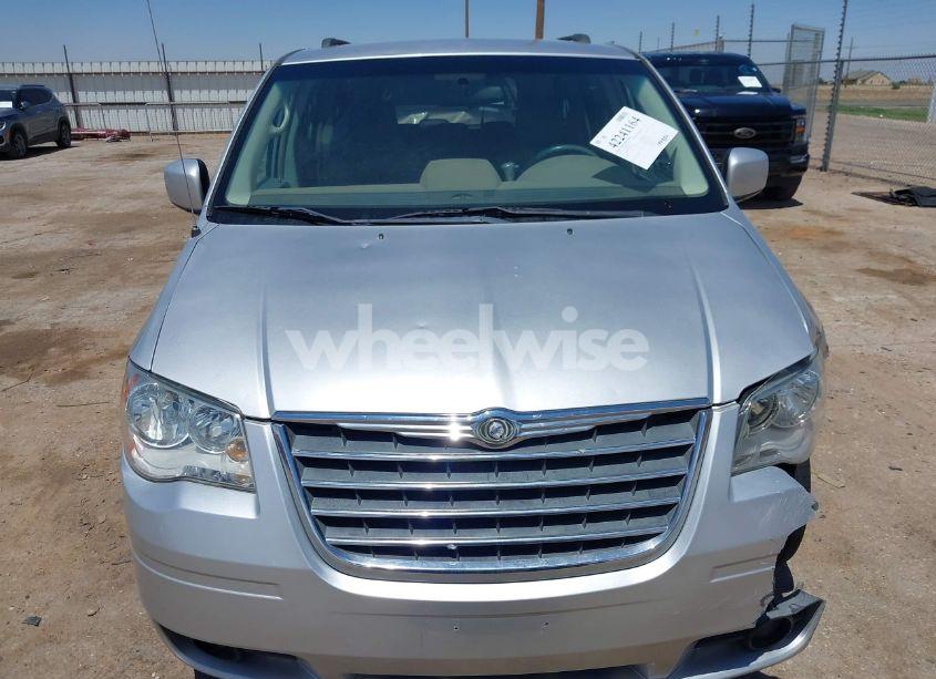 Photo 12 of 2010 Chrysler Town & COUNTRY TOURING (VIN 2A4RR5D11AR373188)