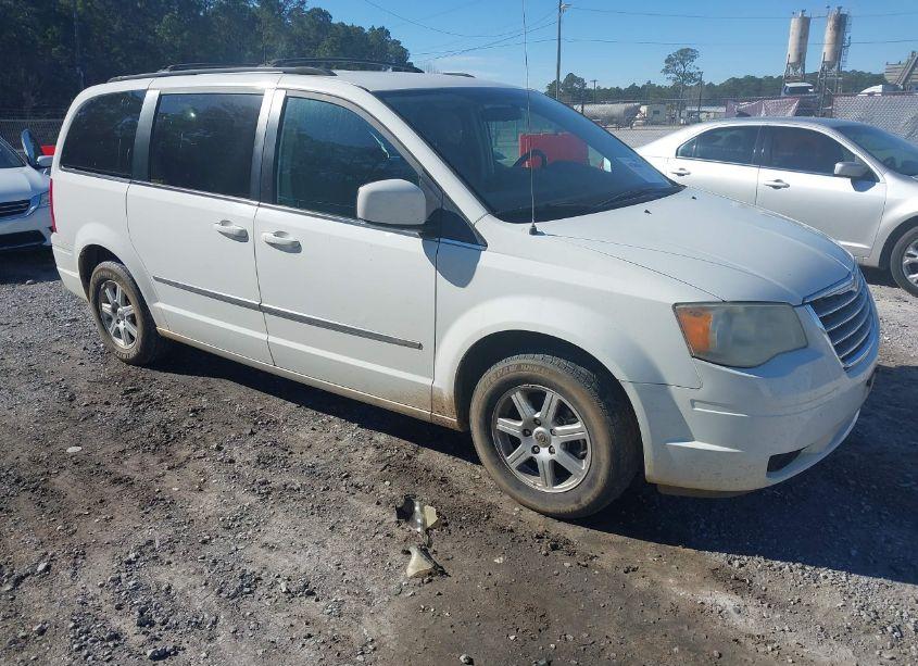 2010 Chrysler Town & COUNTRY TOURING (VIN 2A4RR5D11AR450741) main photo