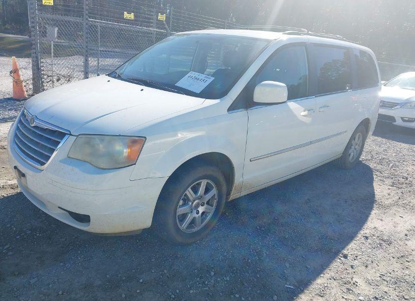 Photo 2 of 2010 Chrysler Town & COUNTRY TOURING (VIN 2A4RR5D11AR450741)