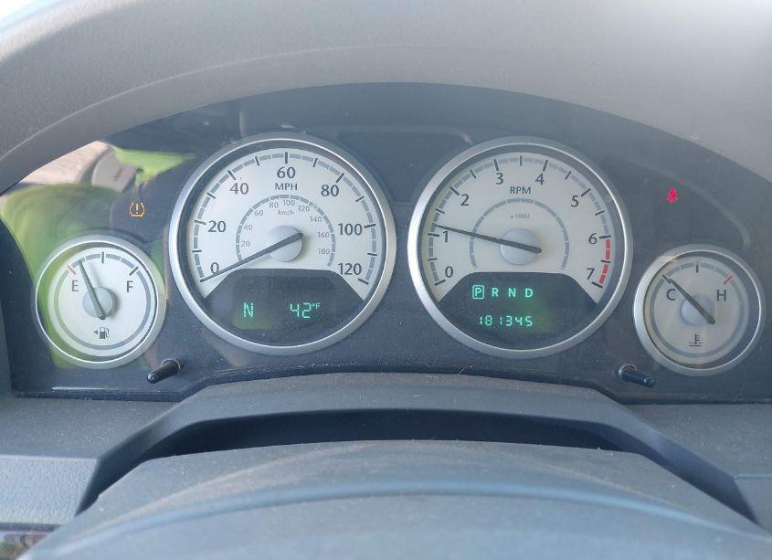 Photo 7 of 2010 Chrysler Town & COUNTRY TOURING (VIN 2A4RR5D11AR450741)