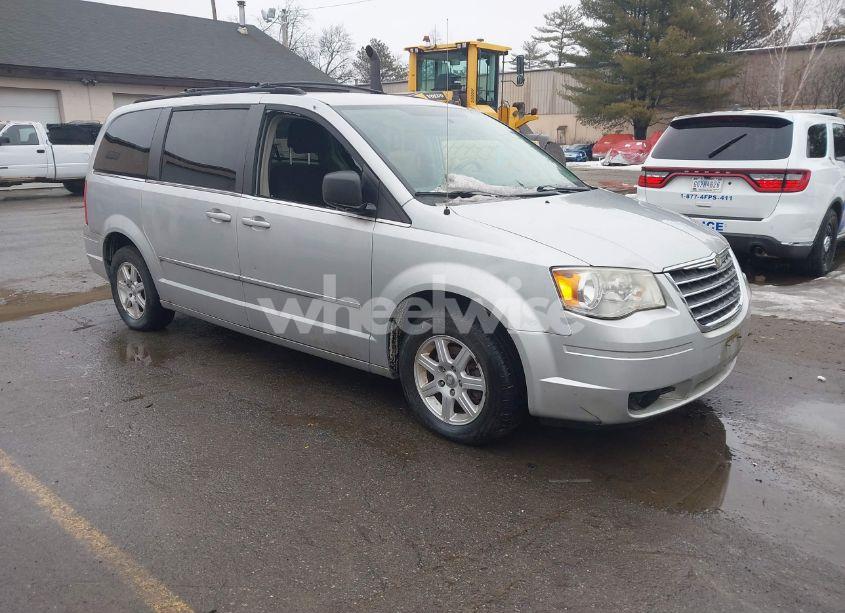 2010 Chrysler Town & COUNTRY TOURING (VIN 2A4RR5D11AR493377) main photo