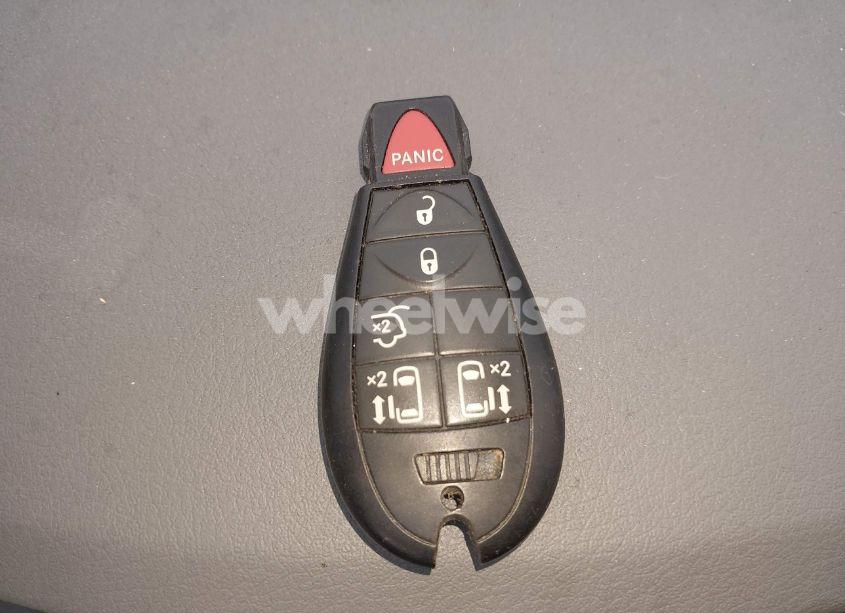 Photo 11 of 2010 Chrysler Town & COUNTRY TOURING (VIN 2A4RR5D11AR493377)