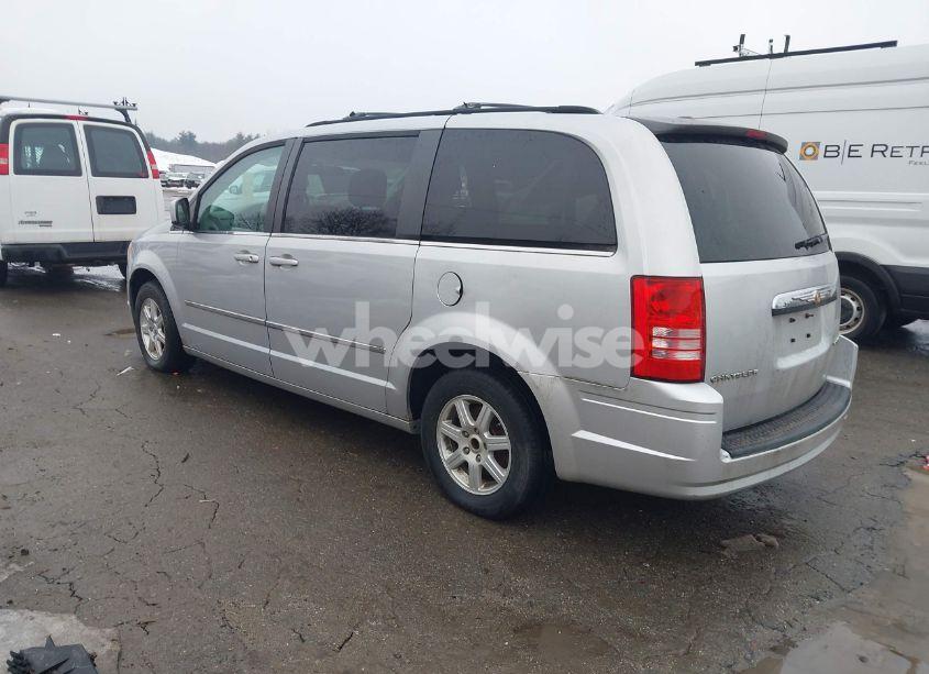 Photo 3 of 2010 Chrysler Town & COUNTRY TOURING (VIN 2A4RR5D11AR493377)