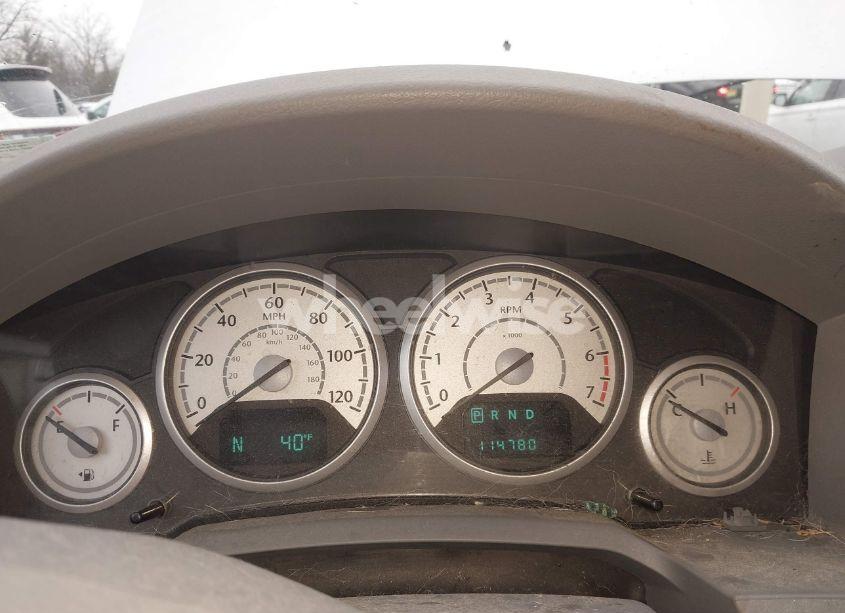 Photo 7 of 2010 Chrysler Town & COUNTRY TOURING (VIN 2A4RR5D11AR493377)