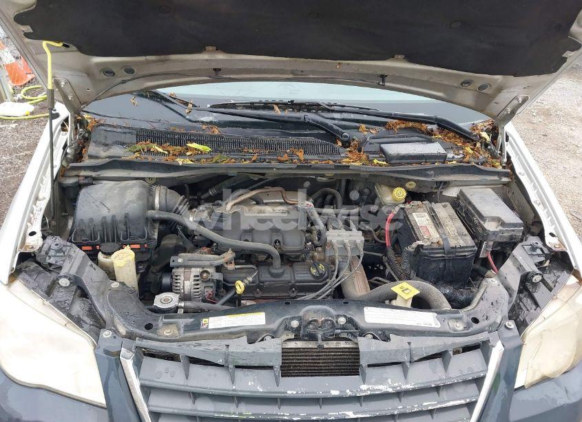 Photo 10 of 2010 Chrysler Town & COUNTRY TOURING (VIN 2A4RR5D12AR198014)