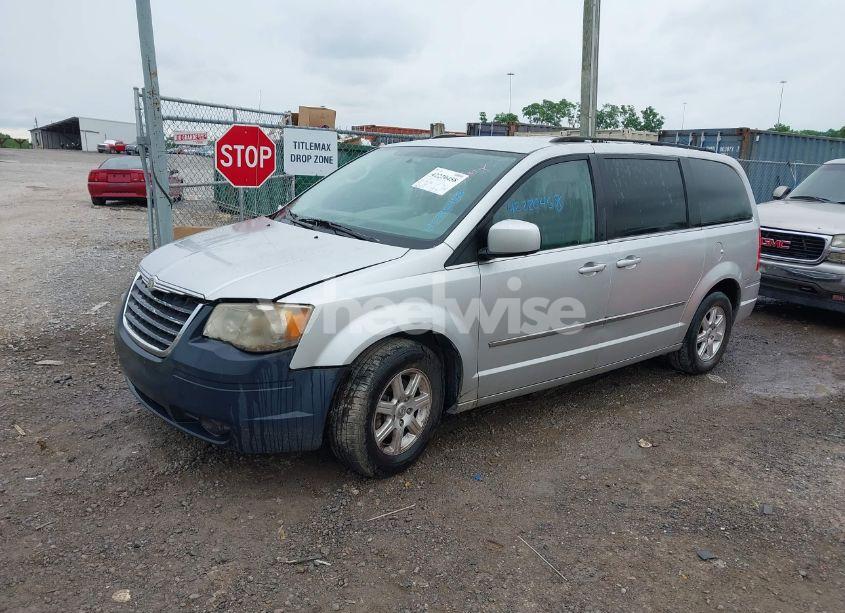 Photo 2 of 2010 Chrysler Town & COUNTRY TOURING (VIN 2A4RR5D12AR198014)