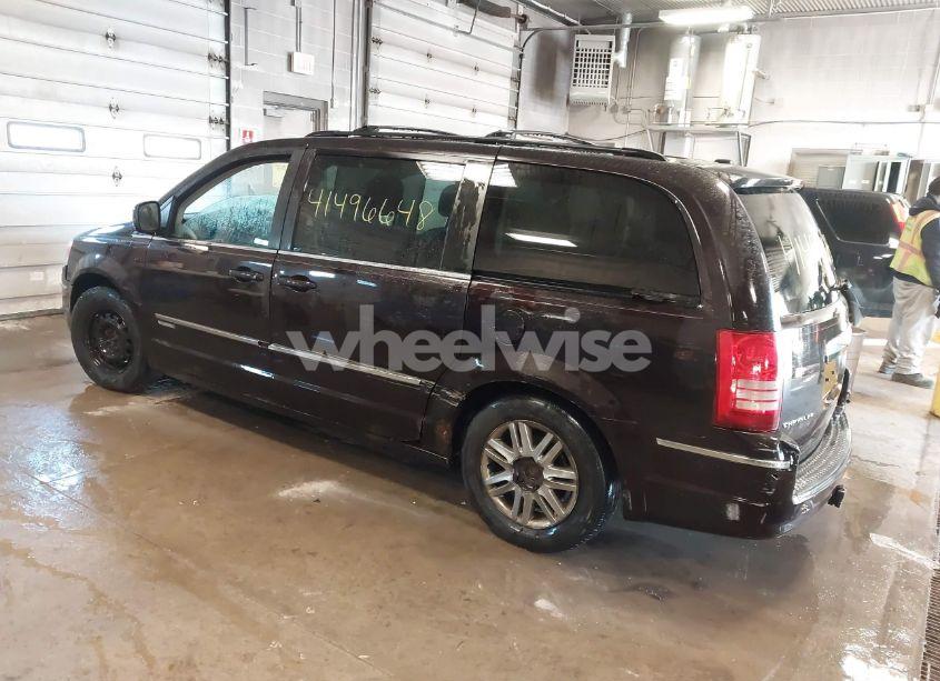 Photo 3 of 2010 Chrysler Town & COUNTRY TOURING (VIN 2A4RR5D12AR299120)