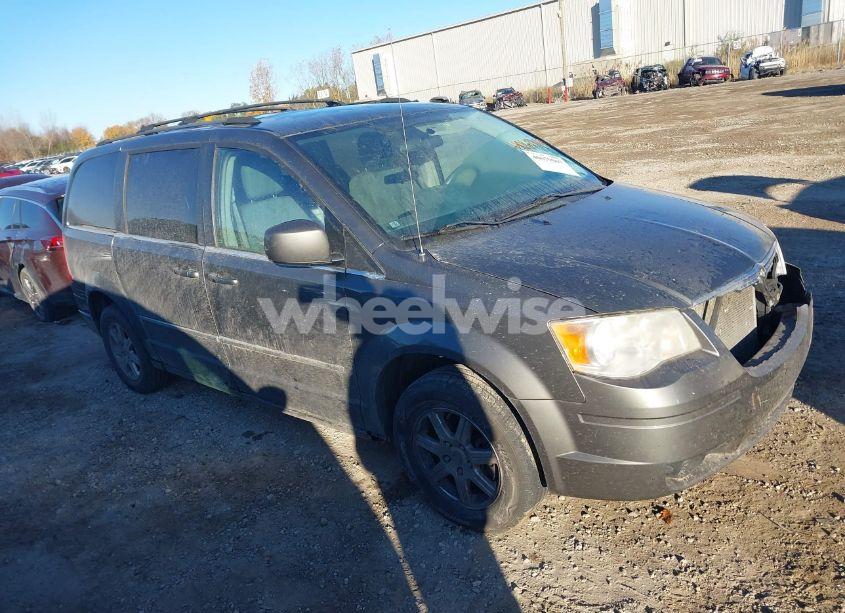 2010 Chrysler Town & COUNTRY TOURING (VIN 2A4RR5D12AR366072) main photo