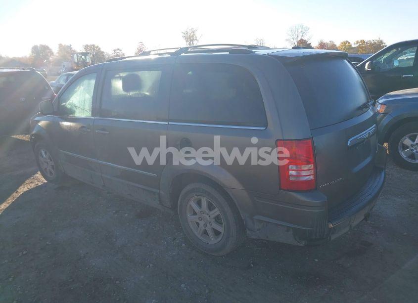 Photo 3 of 2010 Chrysler Town & COUNTRY TOURING (VIN 2A4RR5D12AR366072)