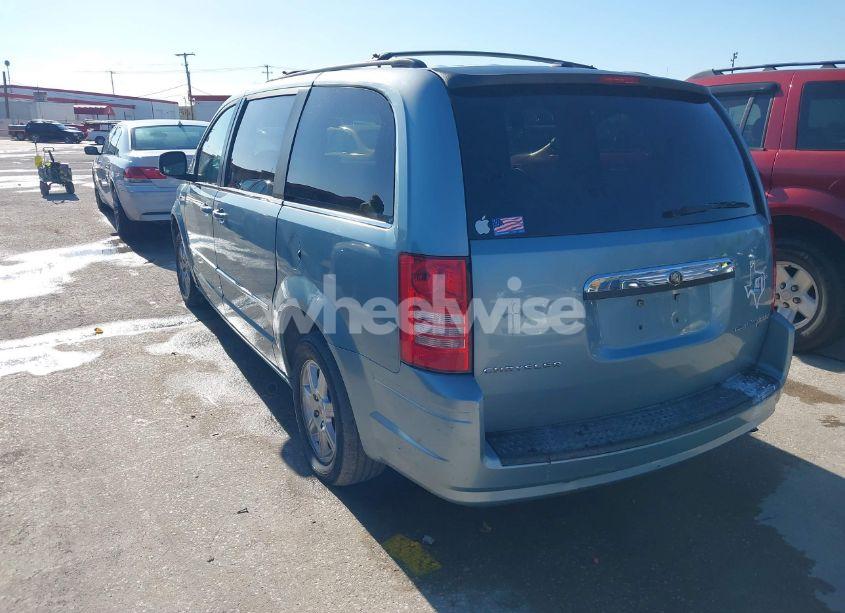 Photo 3 of 2010 Chrysler Town & COUNTRY TOURING (VIN 2A4RR5D13AR204127)