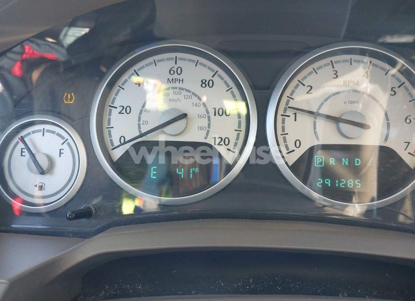 Photo 7 of 2010 Chrysler Town & COUNTRY TOURING (VIN 2A4RR5D13AR204127)