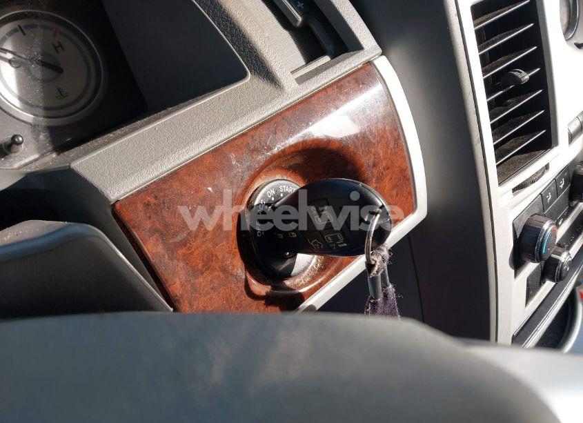 Photo 11 of 2010 Chrysler Town & COUNTRY TOURING (VIN 2A4RR5D13AR243591)