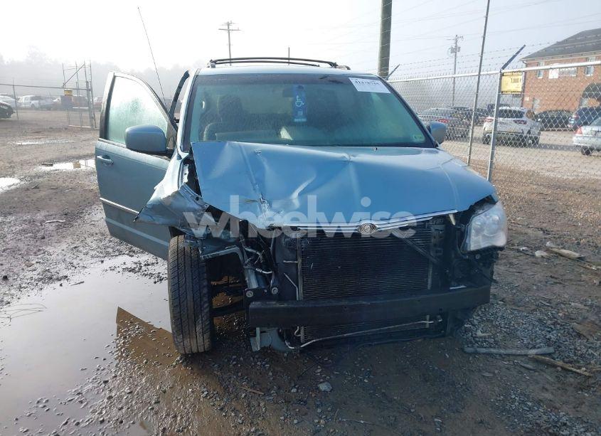 Photo 6 of 2010 Chrysler Town & COUNTRY TOURING (VIN 2A4RR5D13AR243591)